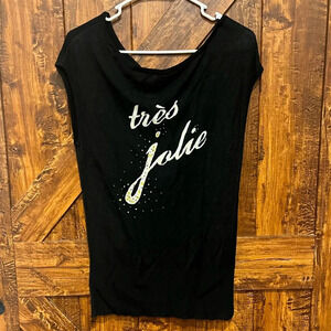 White House black market NWT black and beaded graphic super soft top size medium